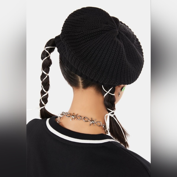 X-Girl Very Unique Black Ribbed Beret New With Tags - Picture 3 of 3